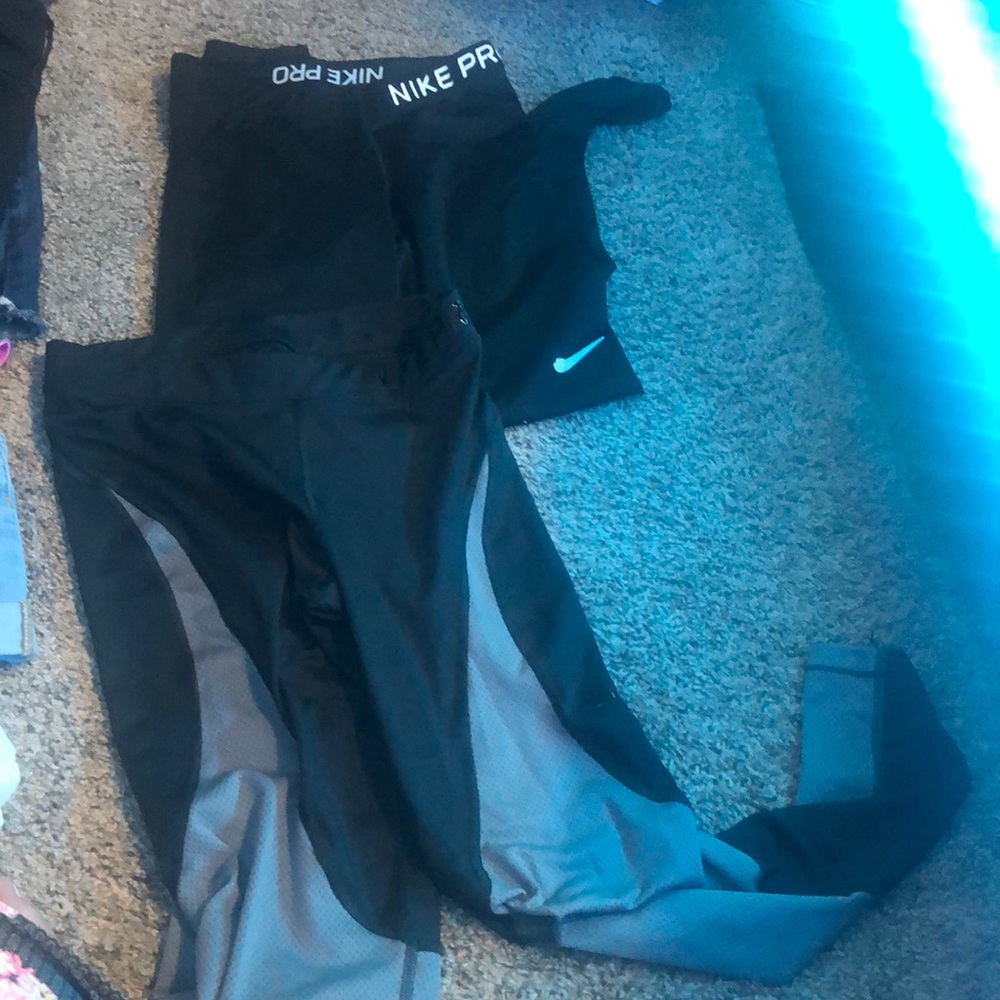 2 pairs of Nike pro leggings skinny